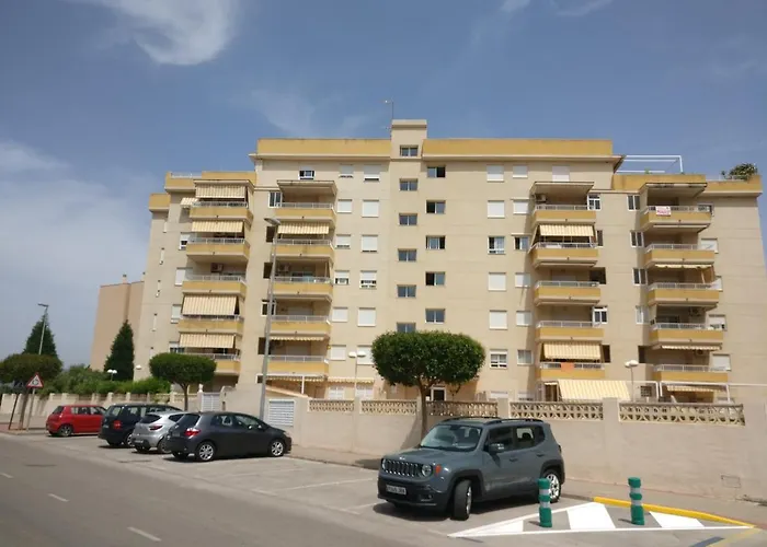 Precioso Apartamento Con Terraza Y Piscina